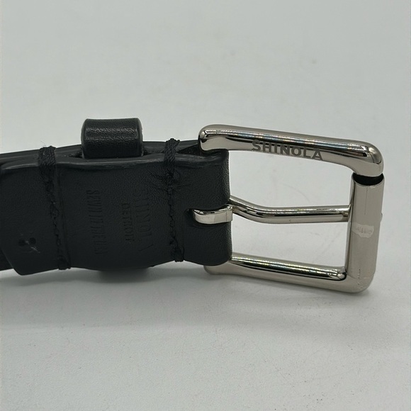 Shinola Detroit black leather belt, size 42 - Picture 3 of 8